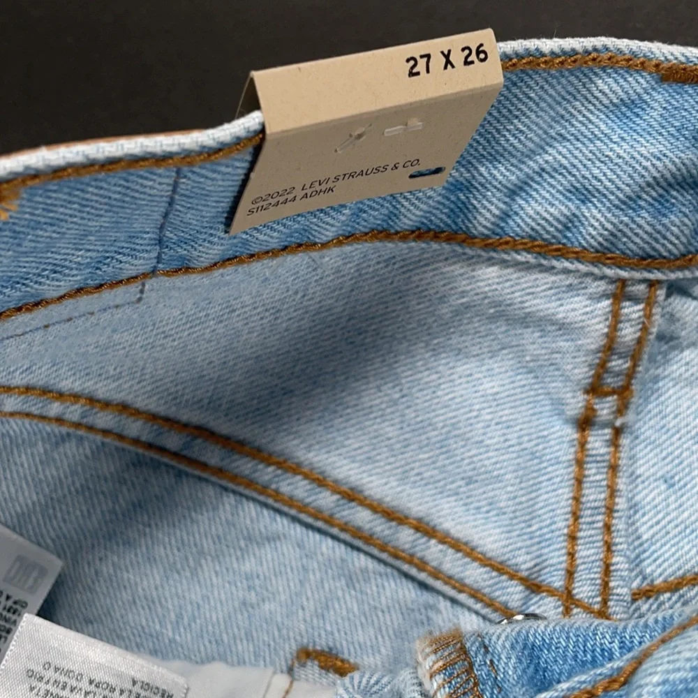 Levi’s 501 Cropped High Rise - Picture 10 of 11